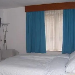 Dionysos Hotel